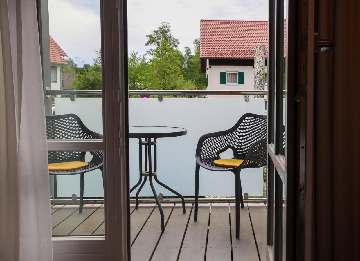 Sopherl Am See - Fruehstueck Auf Der Seeterrasse, Sehr Ruhig Und Wunderschoen Am See, 3 Minuten Nach Oberpfaffenhofen, Viele Radtouren, Restaurants & Cafes In Der Umgebung Weßling 외부 사진