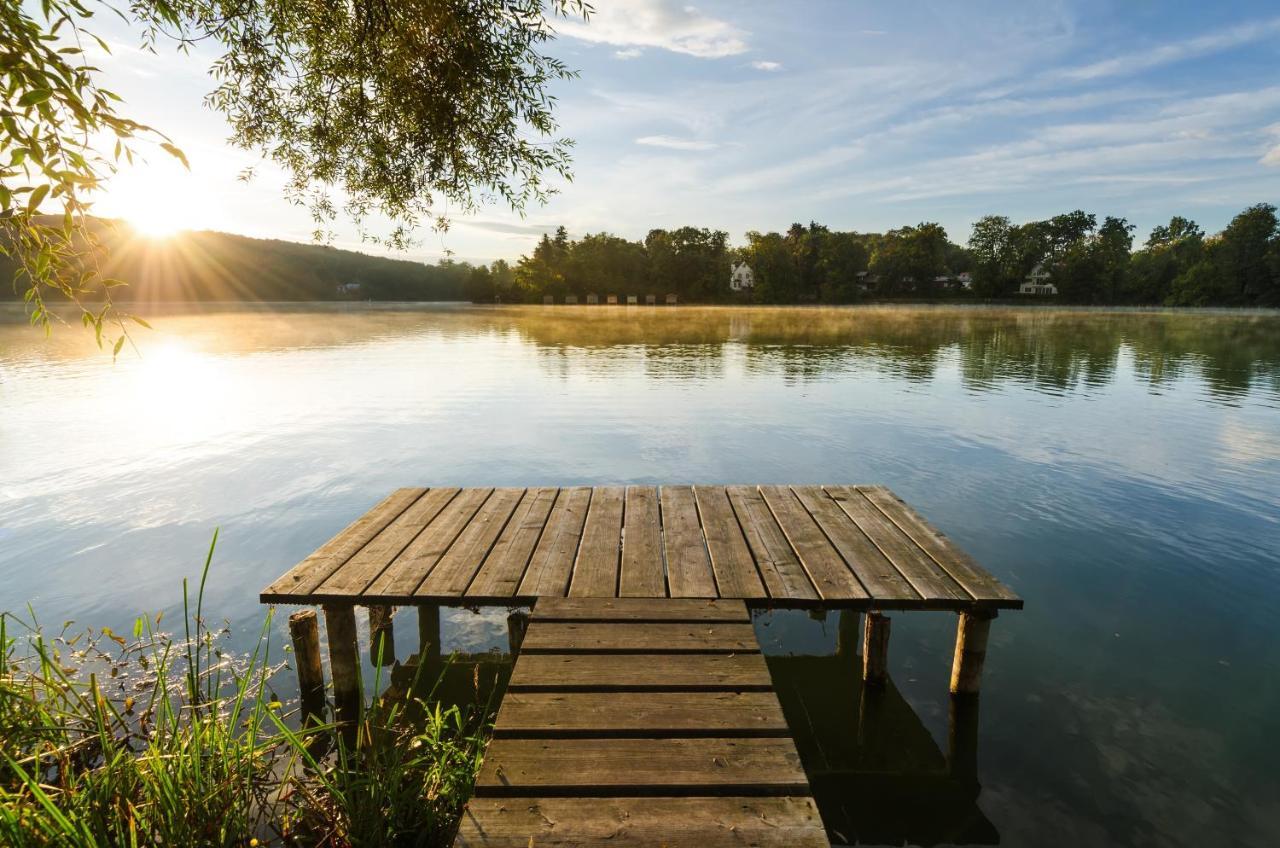Sopherl Am See - Fruehstueck Auf Der Seeterrasse, Sehr Ruhig Und Wunderschoen Am See, 3 Minuten Nach Oberpfaffenhofen, Viele Radtouren, Restaurants & Cafes In Der Umgebung Weßling 외부 사진