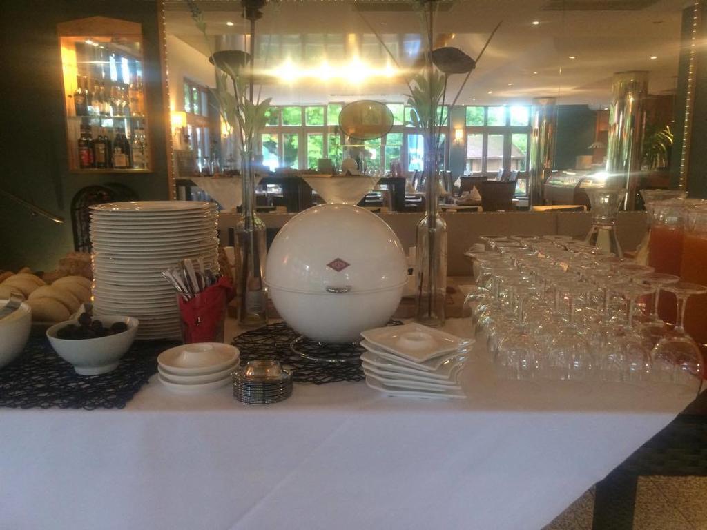 Sopherl Am See - Fruehstueck Auf Der Seeterrasse, Sehr Ruhig Und Wunderschoen Am See, 3 Minuten Nach Oberpfaffenhofen, Viele Radtouren, Restaurants & Cafes In Der Umgebung Weßling 외부 사진