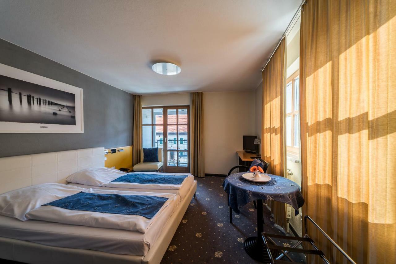 Sopherl Am See - Fruehstueck Auf Der Seeterrasse, Sehr Ruhig Und Wunderschoen Am See, 3 Minuten Nach Oberpfaffenhofen, Viele Radtouren, Restaurants & Cafes In Der Umgebung Weßling 외부 사진
